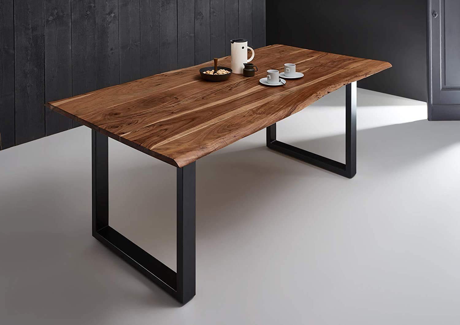 SAM Baumkantentisch 220x100 cm Quarto, Akazienholz massiv + nussbaumfarben, Esstisch mit schwarzem U-Gestell, Esszimmertisch/Holztisch Industrial-Design, Tischplatte 26 mm