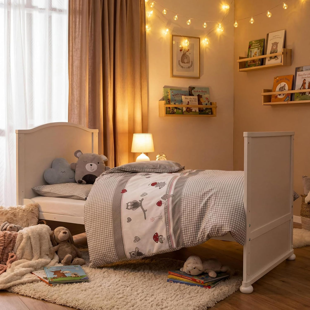 roba Babybett Set Adam & Eule - 70 x 140 cm - Mitwachsendes Kinderbett mit Bettwäsche, Himmel, Matratze - Höhenverstellbar - zu Juniorbett umbaubar - Holz weiß